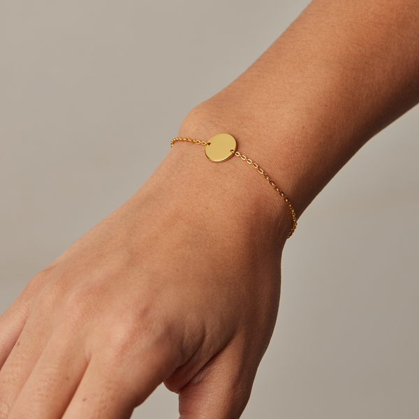 PULSERA MEDALLA 12MM PARA GRABAR BAÑADA EN ORO | BOAZ JOYAS